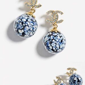 CHANEL Black and Gold Dangle Earrings